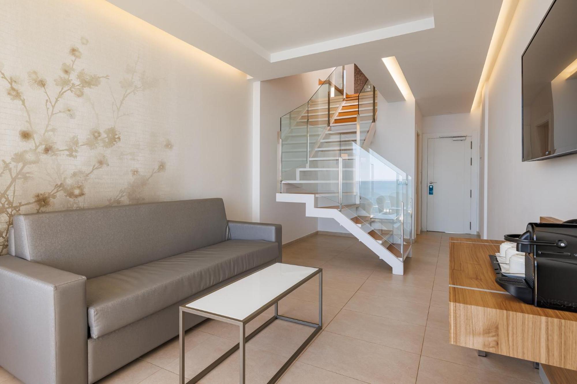 Hotel Torre Del Mar - Ibiza Плая ден Боса Екстериор снимка