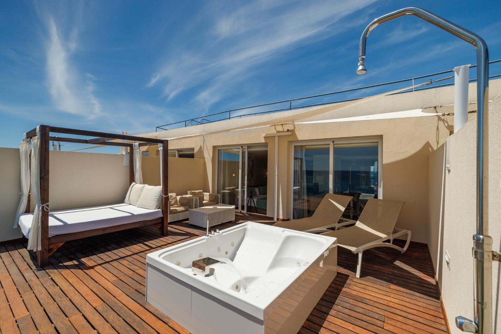 Hotel Torre Del Mar - Ibiza Плая ден Боса Екстериор снимка