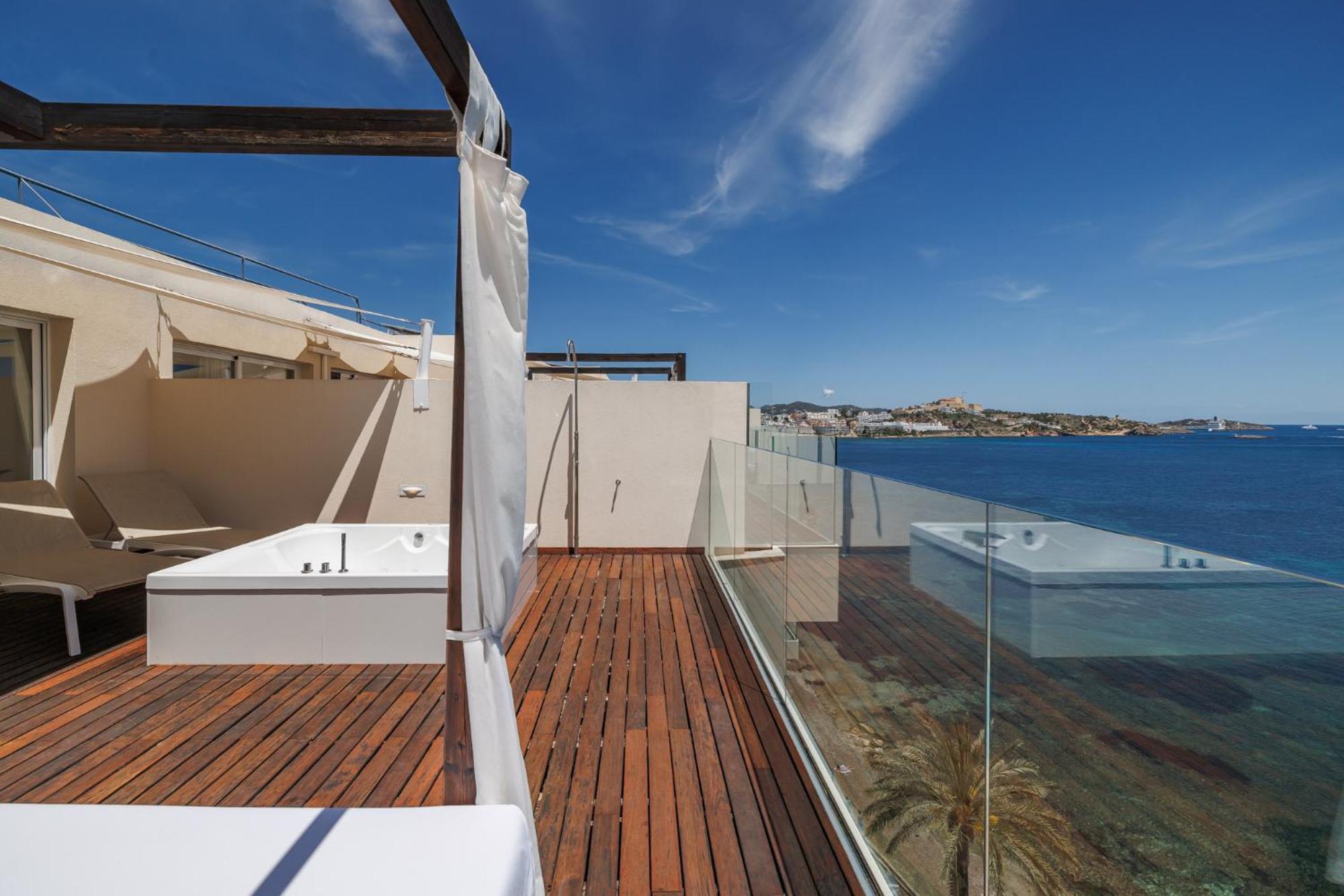 Hotel Torre Del Mar - Ibiza Плая ден Боса Екстериор снимка