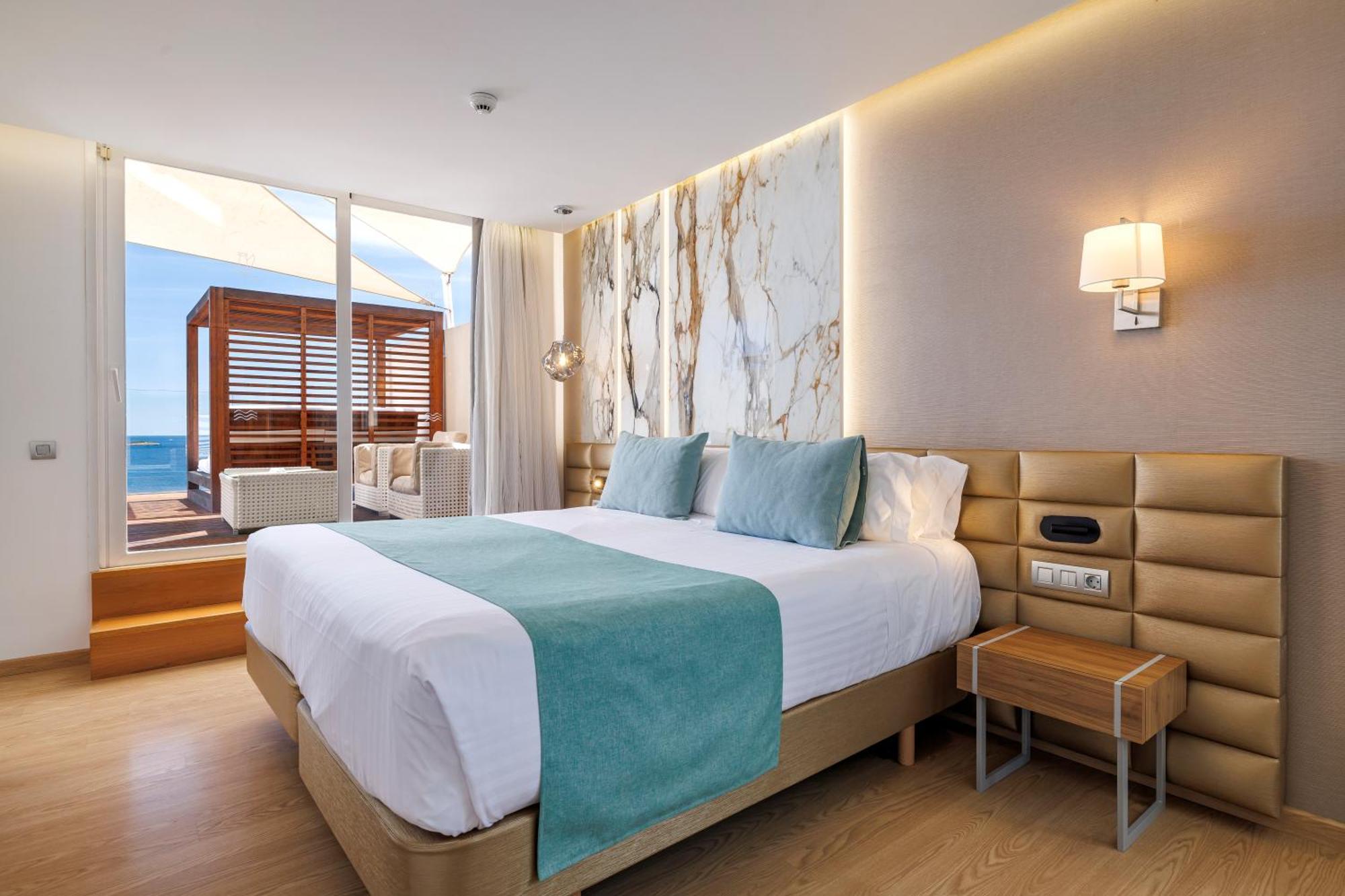 Hotel Torre Del Mar - Ibiza Плая ден Боса Екстериор снимка