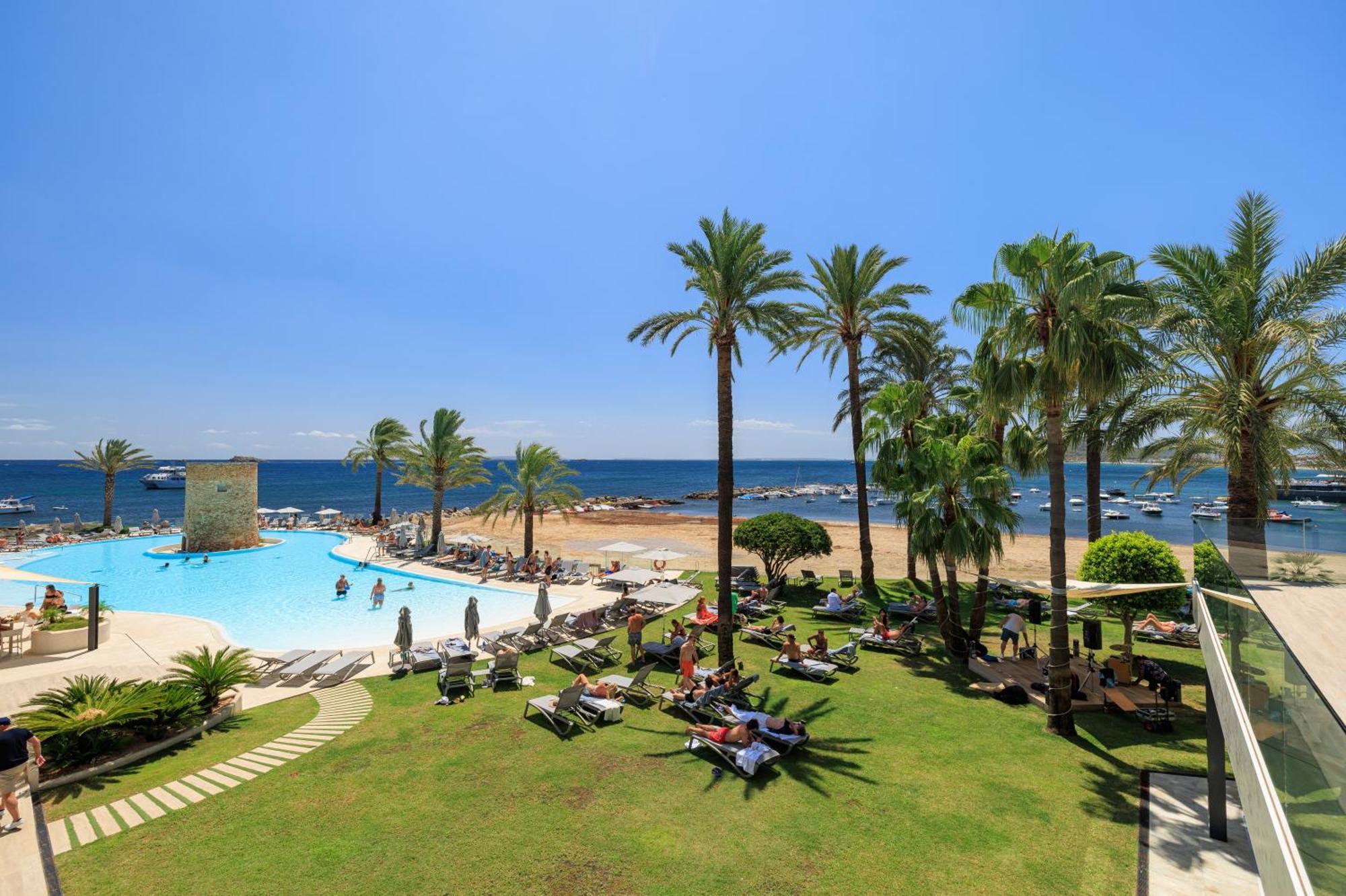 Hotel Torre Del Mar - Ibiza Плая ден Боса Екстериор снимка
